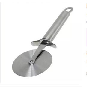 Pizza cutter