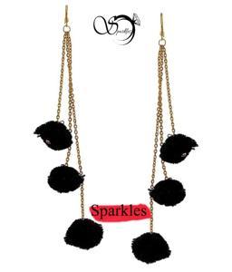 Pom pom earrings - Black